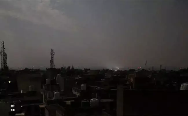 ಶಾಂತಿಯಿಂದ ರಾತ್ರಿಯನ್ನು ಕಳೆದ ಜಮ್ಮುಕಾಶ್ಮೀರ