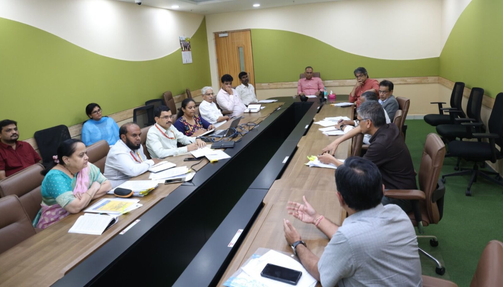 ಎಲ್ಲ ಜಿಲ್ಲಾಸ್ಪತ್ರೆಗಳಲ್ಲಿ ಅಂಗಾಂಗ ಮರುಪಡೆಯುವಿಕೆ ಕೇಂದ್ರ ಪ್ರಾರಂಭಿಸಿ : ದಿನೇಶ್ ಗುಂಡೂರಾವ್ ಸೂಚನೆ