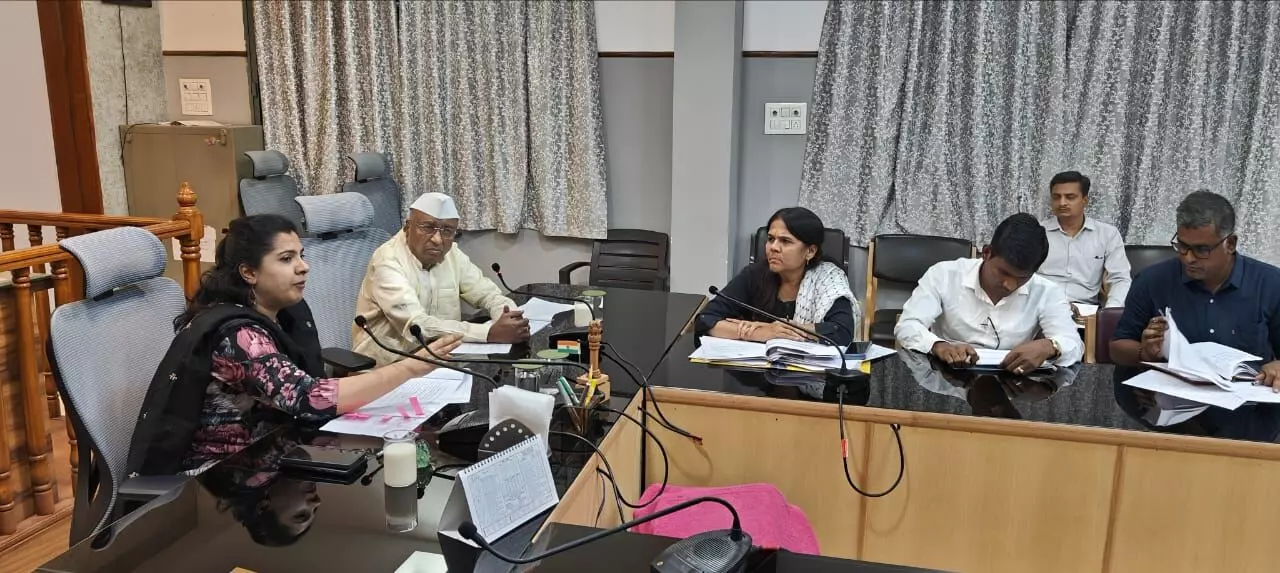 Photo of Metting Photo of Metting