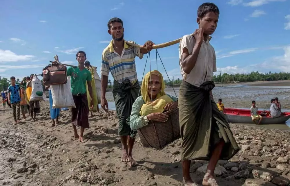 43 ರೋಹಿಂಗ್ಯಾ ನಿರಾಶ್ರಿತರನ್ನು ಮ್ಯಾನ್ಮಾರ್ಗೆ ಬಲವಂತವಾಗಿ ಗಡೀಪಾರು ಮಾಡಿದ ಭಾರತ ಸರಕಾರ: ಸುಪ್ರೀಂ ಕೋರ್ಟ್ಗೆ ರಿಟ್ ಅರ್ಜಿ ಸಲ್ಲಿಕೆ 43 ರೋಹಿಂಗ್ಯಾ ನಿರಾಶ್ರಿತರನ್ನು ಮ್ಯಾನ್ಮಾರ್ಗೆ ಬಲವಂತವಾಗಿ ಗಡೀಪಾರು ಮಾಡಿದ ಭಾರತ ಸರಕಾರ: ಸುಪ್ರೀಂ ಕೋರ್ಟ್ಗೆ ರಿಟ್ ಅರ್ಜಿ ಸಲ್ಲಿಕೆ