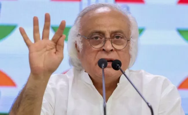 ಕಾರ್ಗಿಲ್ ಬಳಿಕ ವಾಜಪೇಯಿ ಮಾಡಿದ್ದನ್ನೇ ಪಹಲ್ಗಾಮ್ ಬಳಿಕ ಮೋದಿ ಸರಕಾರ ಮಾಡುತ್ತಾ?: ಕಾಂಗ್ರೆಸ್ ಪ್ರಶ್ನೆ ಕಾರ್ಗಿಲ್ ಬಳಿಕ ವಾಜಪೇಯಿ ಮಾಡಿದ್ದನ್ನೇ ಪಹಲ್ಗಾಮ್ ಬಳಿಕ ಮೋದಿ ಸರಕಾರ ಮಾಡುತ್ತಾ?: ಕಾಂಗ್ರೆಸ್ ಪ್ರಶ್ನೆ