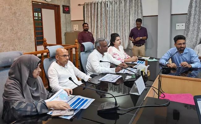 Photo of Metting Photo of Metting