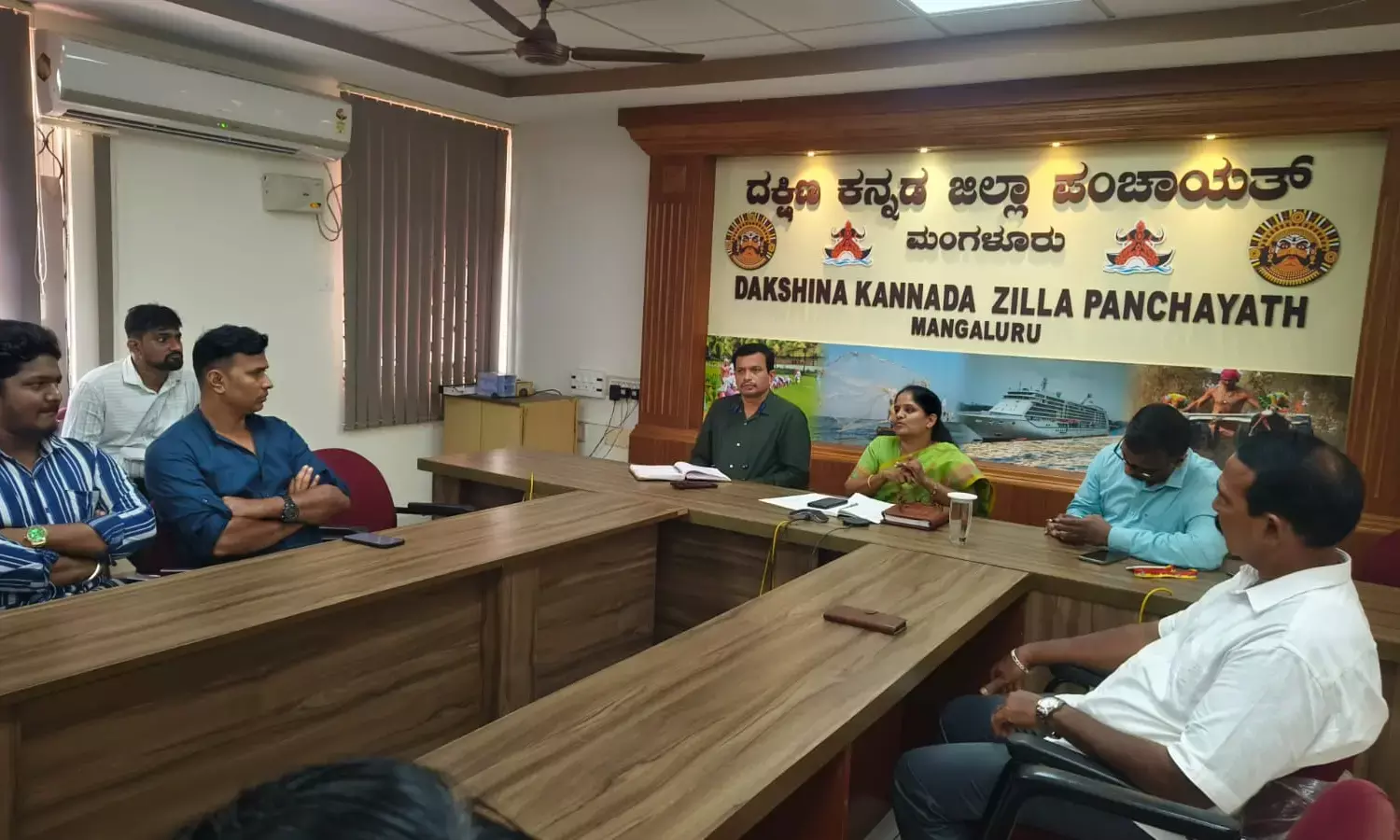 ಹೆದ್ದಾರಿ ಬದಿ ಕಸ ಎಸೆಯುವವರ ಮೇಲೆ ನಿಗಾ ವಹಿಸಲು ತಂಡಗಳ ರಚನೆ