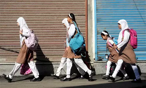 ಜಮ್ಮು-ಕಾಶ್ಮೀರದ ಗಡಿಯೇತರ ಪ್ರದೇಶಗಳಲ್ಲಿ ಶಾಲೆ, ಕಾಲೇಜುಗಳು ಪುನಾರಂಭ