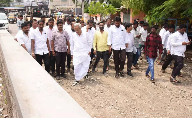 ಯಾದಗಿರಿ | ಕಾಮಗಾರಿಯಲ್ಲಿ ಗುಣಮಟ್ಟ ಕಾಯ್ದುಕೊಳ್ಳಿ : ಶಾಸಕ ಚೆನ್ನಾರೆಡ್ಡಿ ಪಾಟೀಲ್ ತುನ್ನೂರು