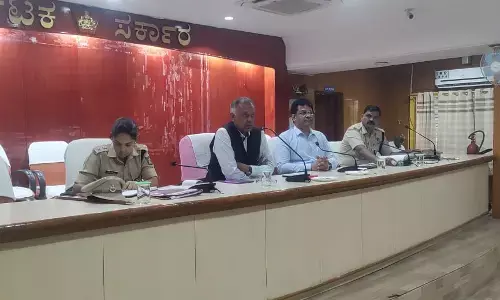 ಕಲಬುರಗಿ | ಪಿಐಓಗಳೊಂದಿಗೆ ಮುಖ್ಯ ಮಾಹಿತಿ ಆಯುಕ್ತರ ಸಂವಾದ : ಕಾಲಮಿತಿಯಲ್ಲಿ ಅರ್ಜಿ ವಿಲೇವಾರಿಗೆ ಸೂಚನೆ