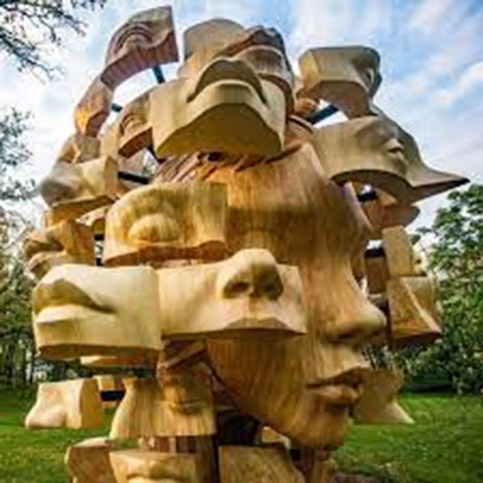 ಜಾಗಟೆ ಬಾರಿಸುವ ಯಂತ್ರಗಳು, ಚಪ್ಪಾಳೆ ಇಲ್ಲದ ವೇದಿಕೆಗಳು!