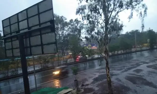 ಬೀದರ್‌ನಲ್ಲಿ ಗುಡುಗು ಸಹಿತ ಭಾರಿ ಮಳೆ