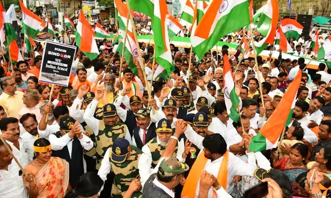ಕಲಬುರಗಿ | ಆಪರೇಶನ್ ಸಿಂಧೂರ ಬೆಂಬಲಿಸಿ ಬೃಹತ್ ತಿರಂಗಾ ಯಾತ್ರೆ