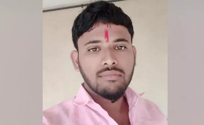 ಬೀದರ್ : ಸಮಾಜ ವಿರೋಧಿ ಚಟುವಟಿಕೆಯಲ್ಲಿ ನಿರತನಾಗಿದ್ದ ಆರೋಪ; ಯುವಕ ಗಡಿಪಾರು ಬೀದರ್ : ಸಮಾಜ ವಿರೋಧಿ ಚಟುವಟಿಕೆಯಲ್ಲಿ ನಿರತನಾಗಿದ್ದ ಆರೋಪ; ಯುವಕ ಗಡಿಪಾರು