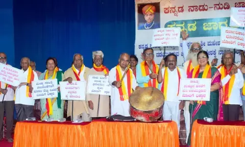 ಮಹೇಶ್ ಜೋಶಿ ವಜಾಗೊಳಿಸಿ ಆಡಳಿತಾಧಿಕಾರಿ ನೇಮಕಕ್ಕೆ ಆಗ್ರಹ; ವಿಭಾಗಮಟ್ಟದ ಸಮಾವೇಶದಲ್ಲಿ ಜೋಶಿ ವಿರುದ್ಧ ಆಕ್ರೋಶ