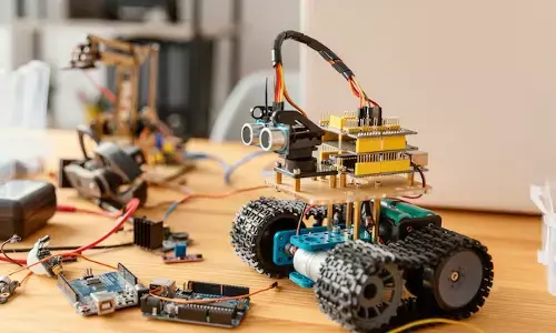 ಕೇರಳದಲ್ಲಿ 10ನೇ ತರಗತಿಯ ವಿದ್ಯಾರ್ಥಿಗಳಿಗೆ ರೋಬೊಟಿಕ್ಸ್ ಶಿಕ್ಷಣ ಕಡ್ಡಾಯ