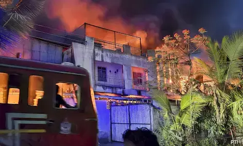 ಮಹಾರಾಷ್ಟ್ರ: ಅಗ್ನಿ ಅವಘಡ ಮಗು ಸೇರಿದಂತೆ 8 ಮಂದಿ ಮೃತ್ಯು