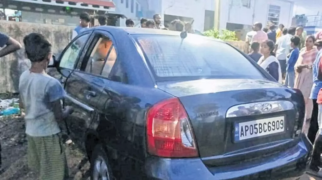 ಆಟವಾಡುತ್ತಿದ್ದಾಗ ಆಕಸ್ಮಿಕವಾಗಿ ಲಾಕ್ ಆದ ಕಾರು: 4 ಮಕ್ಕಳು ಉಸಿರುಗಟ್ಟಿ ಮೃತ್ಯು