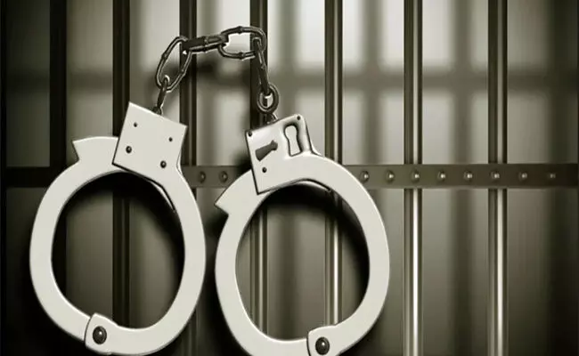 ಪಹಲ್ಗಾಮ್ ದಾಳಿಯ ಬಳಿಕ ಅಸ್ಸಾಮಿನಲ್ಲಿ 71 ‘ದೇಶವಿರೋಧಿ’ಗಳ ಬಂಧನ ಪಹಲ್ಗಾಮ್ ದಾಳಿಯ ಬಳಿಕ ಅಸ್ಸಾಮಿನಲ್ಲಿ 71 ‘ದೇಶವಿರೋಧಿ’ಗಳ ಬಂಧನ