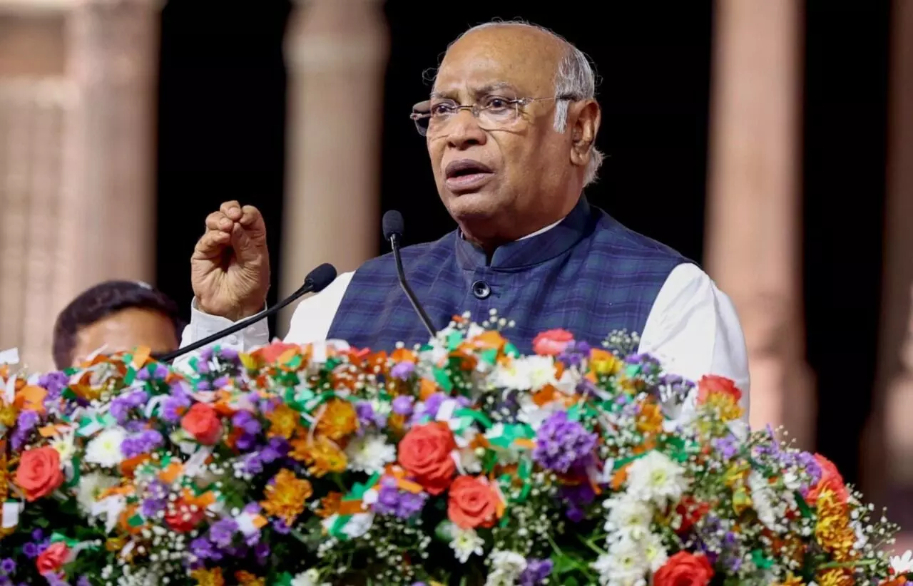 ಕೇಂದ್ರ ಸರಕಾರದ ಭದ್ರತಾ ಲೋಪದ ಕಾರಣ ಪಹಲ್ಗಾಮ್ ನಲ್ಲಿ 26 ಅಮಾಯಕ ನಾಗರಿಕರ ಹತ್ಯೆಯಾಯಿತು: ಮಲ್ಲಿಕಾರ್ಜುನ ಖರ್ಗೆ