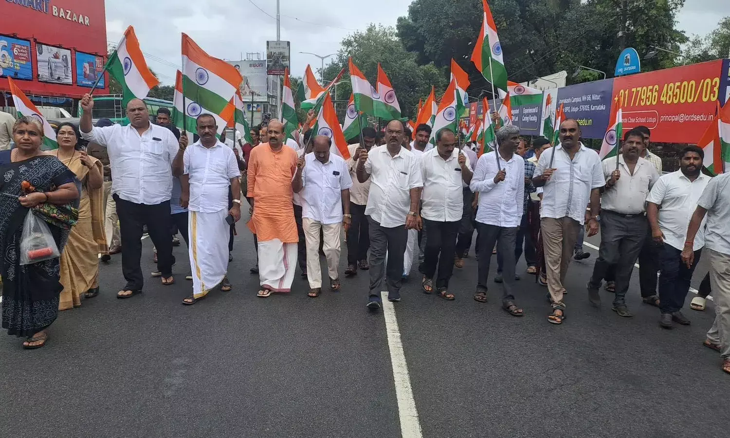 ಉಡುಪಿಯಲ್ಲಿ ತಿರಂಗಾ ಯಾತ್ರೆ ಕಾಲ್ನಡಿಗೆ ಜಾಥಾ