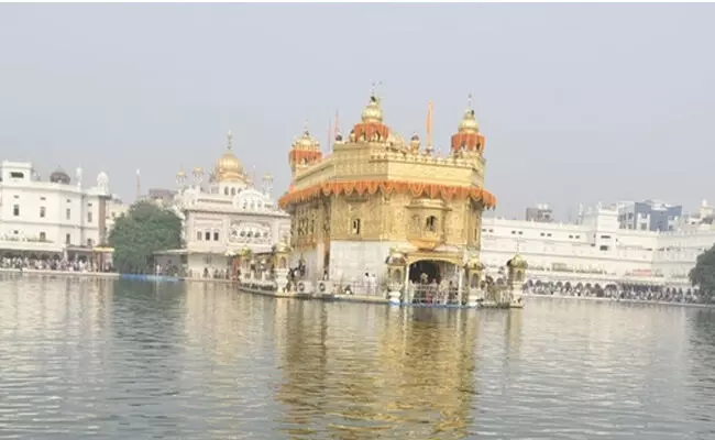 ಗೋಲ್ಡನ್ ಟೆಂಪಲ್ ಗೆ ಏರ್ ಡಿಫೆನ್ಸ್ ಸಿಸ್ಟಮ್ ನಿಯೋಜಿಸಿರಲಿಲ್ಲ: ಭಾರತೀಯ ಸೇನೆ ಸ್ಪಷ್ಟನೆ ಗೋಲ್ಡನ್ ಟೆಂಪಲ್ ಗೆ ಏರ್ ಡಿಫೆನ್ಸ್ ಸಿಸ್ಟಮ್ ನಿಯೋಜಿಸಿರಲಿಲ್ಲ: ಭಾರತೀಯ ಸೇನೆ ಸ್ಪಷ್ಟನೆ