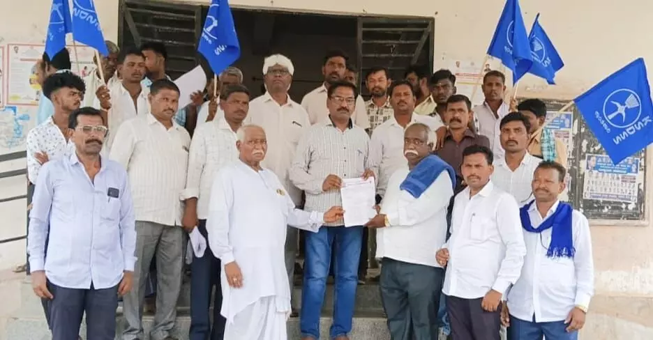 ಯಾದಗಿರಿ | ದಲಿತ ನೌಕರರಿಗೆ ಕಿರಕುಳ ನೀಡುವವರ ಮೇಲೆ ಕ್ರಮ ಕೈಗೊಳ್ಳಿ : ಮಲ್ಲಿಕಾರ್ಜುನ ಕ್ರಾಂತಿ