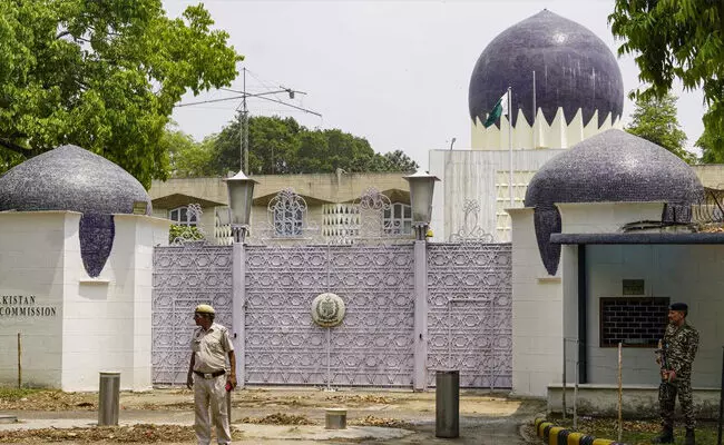 ಪಾಕ್ ರಾಯಭಾರಿ ಕಚೇರಿಯ ಇನ್ನೋರ್ವ ರಾಜತಾಂತ್ರಿಕನ ಉಚ್ಚಾಟನೆ