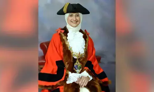 ಬ್ರಿಟನ್ | ರೋದರ್ ಹ್ಯಾಮ್ ನ ಮೇಯರ್ ಆಗಿ ರುಕ್ಸಾನಾ ಇಸ್ಮಾಯಿಲ್ ಅಧಿಕಾರ ಸ್ವೀಕಾರ