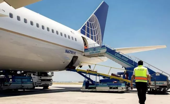 ಭದ್ರತಾ ಅನುಮತಿ ರದ್ದತಿಯಿಂದ 10,000 ಭಾರತೀಯ ಉದ್ಯೋಗಗಳಿಗೆ ಹೊಡೆತ: ದಿಲ್ಲಿ ಹೈಕೋರ್ಟ್ಗೆ ತಿಳಿಸಿದ ಟರ್ಕಿ ಕಂಪೆನಿ ಸೆಲೆಬಿ ಭದ್ರತಾ ಅನುಮತಿ ರದ್ದತಿಯಿಂದ 10,000 ಭಾರತೀಯ ಉದ್ಯೋಗಗಳಿಗೆ ಹೊಡೆತ: ದಿಲ್ಲಿ ಹೈಕೋರ್ಟ್ಗೆ ತಿಳಿಸಿದ ಟರ್ಕಿ ಕಂಪೆನಿ ಸೆಲೆಬಿ