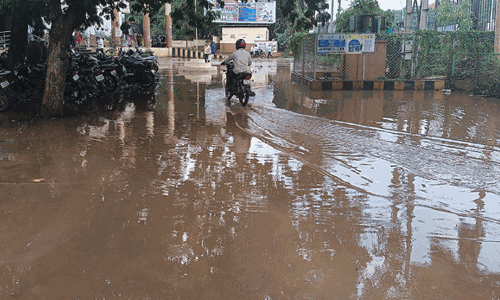ಬೀದರ್‌ನಲ್ಲಿ ಭಾರೀ ಮಳೆ; ಜನಜೀವನ ಅಸ್ತವ್ಯಸ್ತ