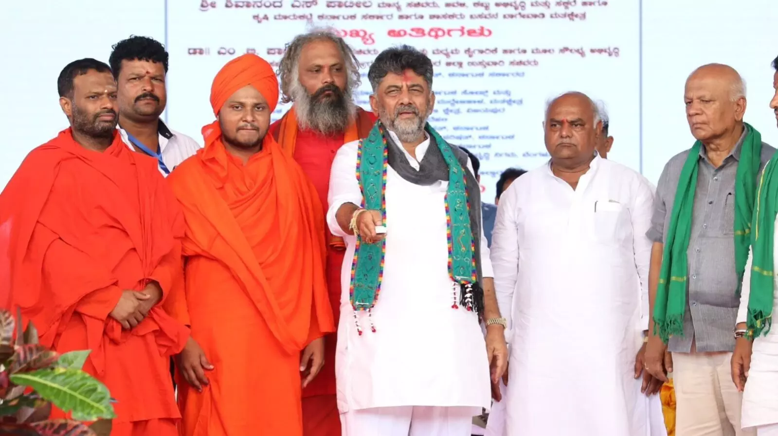 ಆಲಮಟ್ಟಿ ಅಣೆಕಟ್ಟು ಎತ್ತರ 524 ಮೀ.ಗೆ ಹೆಚ್ಚಿಸಲು ಅಧಿಸೂಚನೆ ಹೊರಡಿಸುವಂತೆ ಕೇಂದ್ರದ ಮೇಲೆ ಒತ್ತಡ : ಡಿಸಿಎಂ ಡಿ.ಕೆ.ಶಿವಕುಮಾರ್