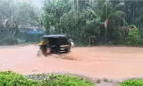 ಸುಳ್ಯದಲ್ಲಿ ಬಾರೀ ಮಳೆ: ಹೊಳೆಯಂತಾದ ಪೈಚಾರ್ - ಬೆಳ್ಳಾರೆ ರಸ್ತೆ