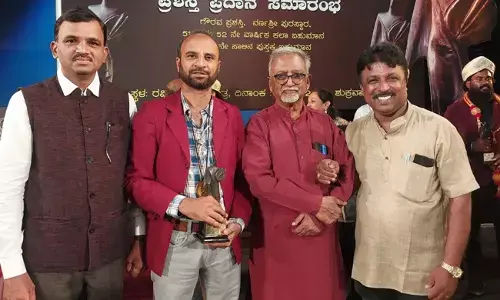 ಕಲಬುರಗಿ | ರೆಹಮಾನ್ ಪಟೇಲ್‌ಗೆ ಕರ್ನಾಟಕ ಲಲಿತಕಲಾ ಅಕಾಡೆಮಿ ಪ್ರಶಸ್ತಿ ಪ್ರದಾನ