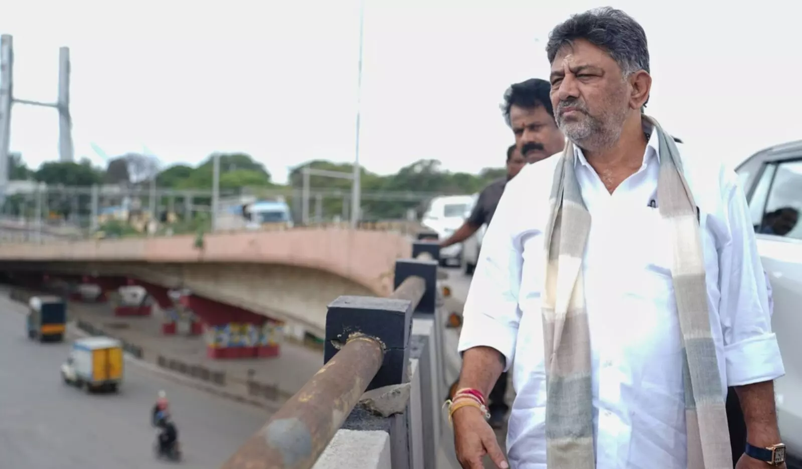 ಮೆಟ್ರೋ ಕಾಮಗಾರಿ ರಸ್ತೆಗಳಲ್ಲಿ ಸುಗಮ ಸಂಚಾರಕ್ಕೆ ಮುಖ್ಯರಸ್ತೆ-ಸರ್ವೀಸ್ ರಸ್ತೆ ವಿಲೀನ : ಡಿಸಿಎಂ ಡಿ.ಕೆ.ಶಿವಕುಮಾರ್ ಸ್ಥಳ ಪರಿಶೀಲನೆ