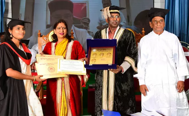 ರಾಯಚೂರು ಕೃಷಿ ವಿಜ್ಞಾನ ವಿಶ್ವವಿದ್ಯಾಲಯದಲ್ಲಿ 14ನೇ ಘಟಿಕೋತ್ಸವ