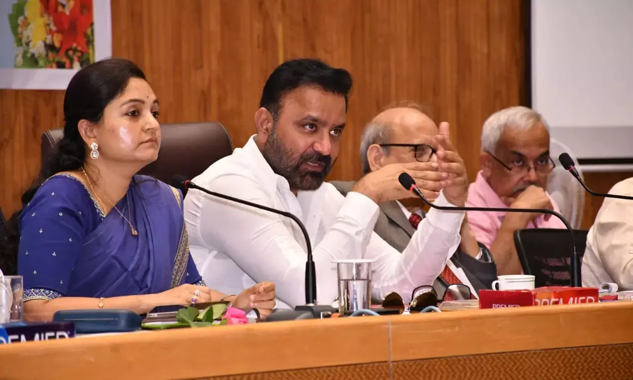 ಆರೋಗ್ಯ ಸೇವೆ ಹಾಗೂ ಉನ್ನತ ಶಿಕ್ಷಣಗಳು ಉಚಿತವಾಗಿರಬೇಕು‌ : ಸಚಿವ ಸಂತೋಷ್ ಲಾಡ್