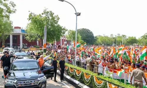 ಎರಡು ದಿನಗಳ ಭೇಟಿಗಾಗಿ ಗುಜರಾತ್ ಗೆ ಆಗಮಿಸಿದ ಪ್ರಧಾನಿ ಮೋದಿ; ವಡೋದರದಲ್ಲಿ ರೋಡ್‌ ಶೋ