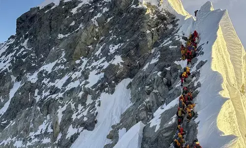 ಮೌಂಟ್ ಎವರೆಸ್ಟ್ ಏರಿದ್ದಕ್ಕಾಗಿ ಸನ್ಮಾನಿತ 100ಕ್ಕೂ ಹೆಚ್ಚು ಪರ್ವತಾರೋಹಿಗಳಲ್ಲಿ 10 ಮಂದಿ ಭಾರತೀಯರು