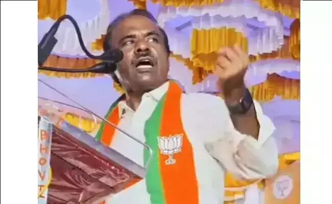 ಕಲಬುರಗಿ ಜಿಲ್ಲಾಧಿಕಾರಿ ವಿರುದ್ಧ ರವಿಕುಮಾರ್ ಅವಹೇಳನಕಾರಿ ಹೇಳಿಕೆ: ಕೆಎಎಸ್ ಅಧಿಕಾರಿಗಳ ಸಂಘ ಖಂಡನೆ ಕಲಬುರಗಿ ಜಿಲ್ಲಾಧಿಕಾರಿ ವಿರುದ್ಧ ರವಿಕುಮಾರ್ ಅವಹೇಳನಕಾರಿ ಹೇಳಿಕೆ: ಕೆಎಎಸ್ ಅಧಿಕಾರಿಗಳ ಸಂಘ ಖಂಡನೆ