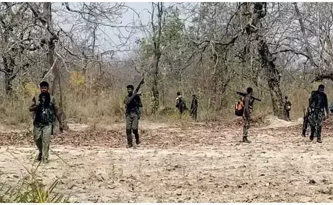 ಒಡಿಶಾ: ಲಾರಿಯಲ್ಲಿ ಸಾಗಿಸುತ್ತಿದ್ದ ಸ್ಫೋಟಕ ಲೂಟಿ ಮಾಡಿದ ಶಂಕಿತ ನಕ್ಸಲೀಯರು