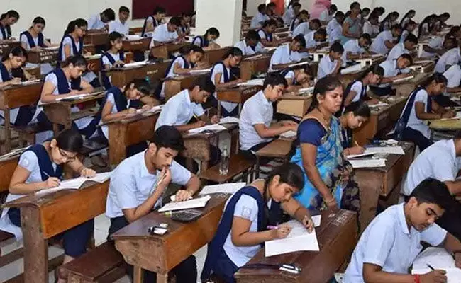 ಸಿಬಿಎಸ್‌ಇ ಮತ್ತು ರಾಜ್ಯ ಪಠ್ಯಕ್ರಮದ ನಡುವಿನ ವ್ಯತ್ಯಾಸವೇನು?