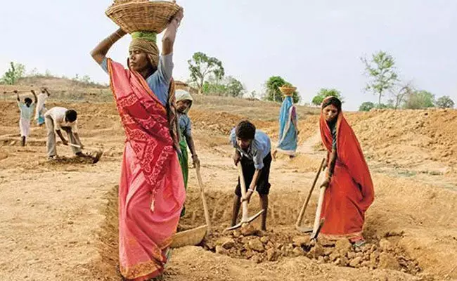 ತನ್ನದೇ ಕಾನೂನನ್ನು ತಿರುಚುವ ಸರಕಾರ!