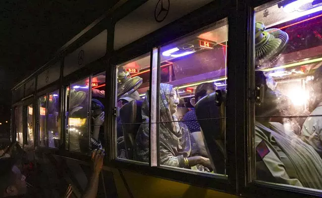 ಪಾಕಿಸ್ತಾನದ ಮಹಿಳೆಯ ವಿವಾಹವಾಗಿರುವುದಕ್ಕೆ ಸೇವೆಯಿಂದ ವಜಾ; ಹೈಕೋರ್ಟ್ ಮೆಟ್ಟಿಲೇರಿದ ಸಿಆರ್‌ಪಿಎಫ್ ಯೋಧ