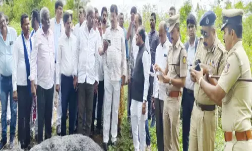 ದಲಿತ ಯುವಕನ ನಿಗೂಢ ಸಾವು ಪ್ರಕರಣ | ಸಮಗ್ರ ತನಿಖೆ ನಡೆಸಿ ವರದಿ ಸಲ್ಲಿಸುವಂತೆ ನರೇಂದ್ರಸ್ವಾಮಿ ಸೂಚನೆ