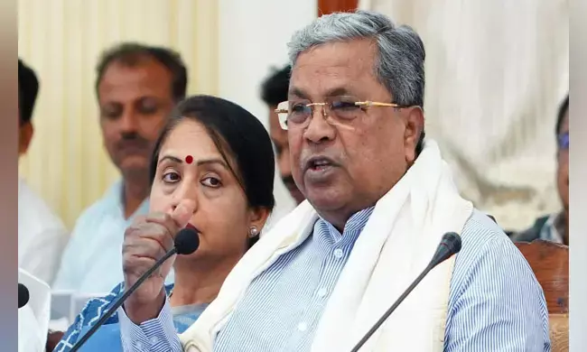 ಮಳೆ ಹಾನಿ ಪ್ರದೇಶಗಳಿಗೆ ಡಿಸಿ, ಸಿಇಒ ಕಡ್ಡಾಯ ಭೇಟಿ: ಸಿಎಂ ಸಿದ್ದರಾಮಯ್ಯ