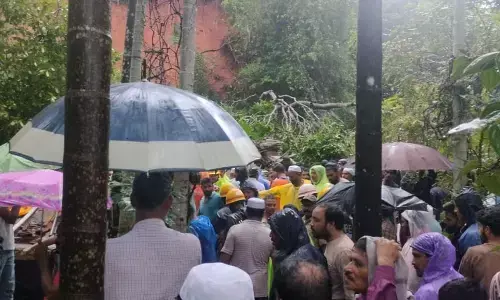 ಮೊಂಟೆಪದವು: ಮನೆ ಮೇಲೆ ಗುಡ್ಡ ಕುಸಿದು ಬಿದ್ದು ಮಹಿಳೆ ಮೃತ್ಯು