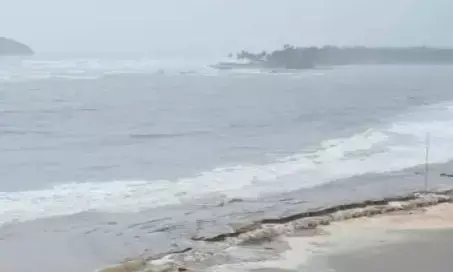 ಮಂಗಳೂರು: ನಾಡದೋಣಿ ಮಗುಚಿ ಇಬ್ಬರು ಮೀನುಗಾರರು ನಾಪತ್ತೆ