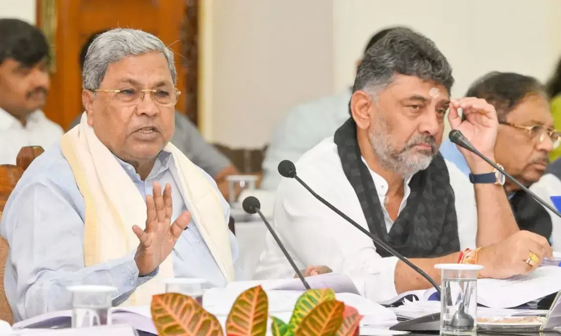 ರಾಷ್ಟ್ರೀಯ ಹೆದ್ದಾರಿ ಯೋಜನೆಗಳ ಭೂ ಸ್ವಾಧೀನದಲ್ಲಿ ತೊಂದರೆ;  ಅಧಿಕಾರಿಗಳ ವಿರುದ್ಧ ಮುಖ್ಯಮಂತ್ರಿ ಸಿದ್ದರಾಮಯ್ಯ ಅಸಮಾಧಾನ