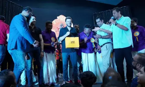 ದುಬೈನಲ್ಲಿ ಶಾಹಿದ್ ಅಫ್ರಿದಿಗೆ ಕೇರಳ ಸಮುದಾಯದಿಂದ ಭವ್ಯ ಸ್ವಾಗತ; ವ್ಯಾಪಕ ಆಕ್ರೋಶ