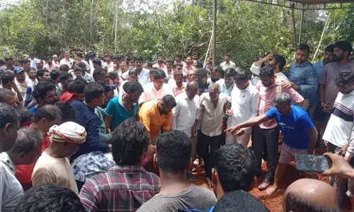 ಮೊಂಟೆಪದವು ಗುಡ್ಡ ಕುಸಿತ ಘಟನೆಯಲ್ಲಿ ಮೃತಪಟ್ಟ ಅಜ್ಜಿ, ಮೊಮ್ಮಕ್ಕಳ ಅಂತ್ಯ ಸಂಸ್ಕಾರ