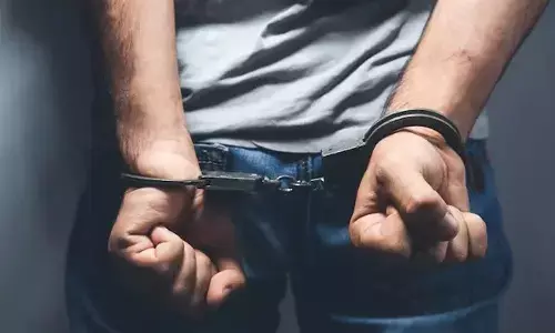 ಬೆಂಗಳೂರು | ನಿವೃತ್ತ ಬ್ಯಾಂಕ್ ಉದ್ಯೋಗಿಗೆ ವಂಚನೆ ಆರೋಪ : ಹೆಡ್ ಕಾನ್‍ಸ್ಟೇಬಲ್ ಸೇರಿ ನಾಲ್ವರ ಬಂಧನ