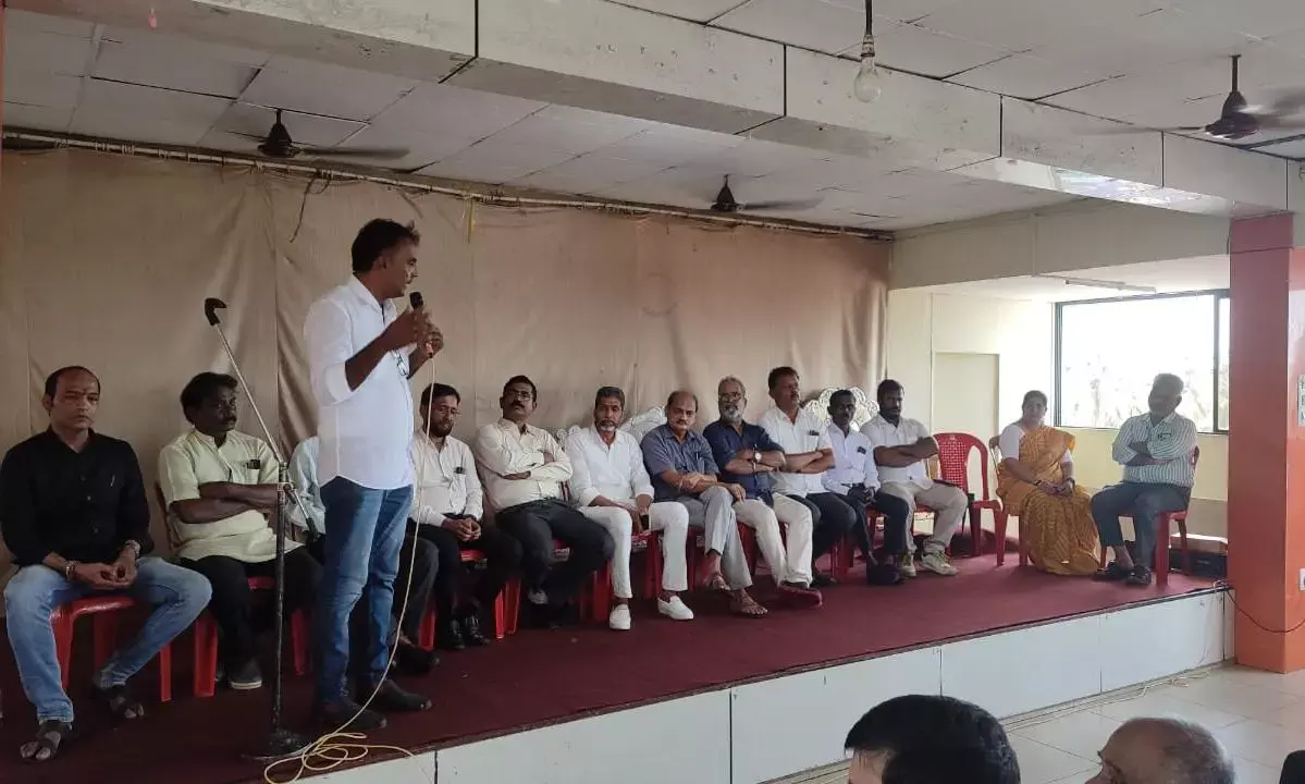 ಮುಲ್ಕಿಯಲ್ಲಿ ದ.ಕ., ಉಡುಪಿ ಜಿಲ್ಲೆಯ ಸಮಾನ ಮನಸ್ಕರ ಸಭೆ: ಪುತ್ತೂರು ವೈದ್ಯರ ಸಂಘದ ಮತೀಯ ಪಕ್ಷಪಾತಿ ನಡೆಗೆ ಖಂಡನೆ