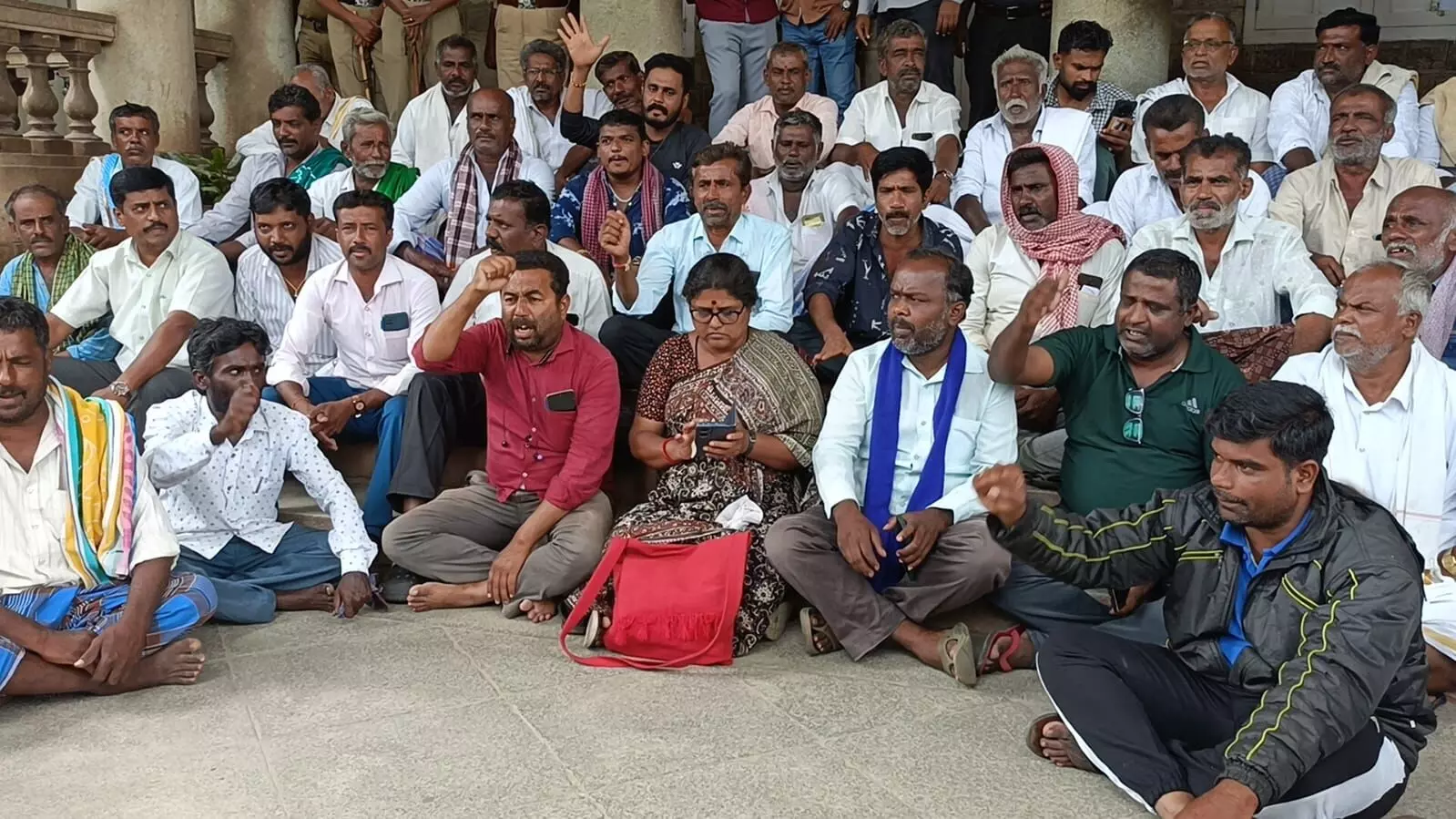 ಮಂಡ್ಯ:  ವೈದ್ಯರ ನಿರ್ಲಕ್ಷ್ಯ ಆರೋಪ; ಶಸ್ತ್ರಚಿಕಿತ್ಸೆಗೆ ದಾಖಲಾಗಿದ್ದ ಬಾಲಕಿ ಮೃತ್ಯು